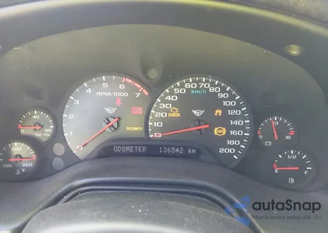 2002 Chevrolet Corvette из США, поврежденный, VIN 1G1YY22G725114237